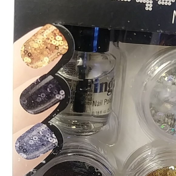 3 Fing'rs Nail Art Kits.  Get Spotted, So Sequins, and Lace-up. All 3 just $15 - Picture 6 of 8